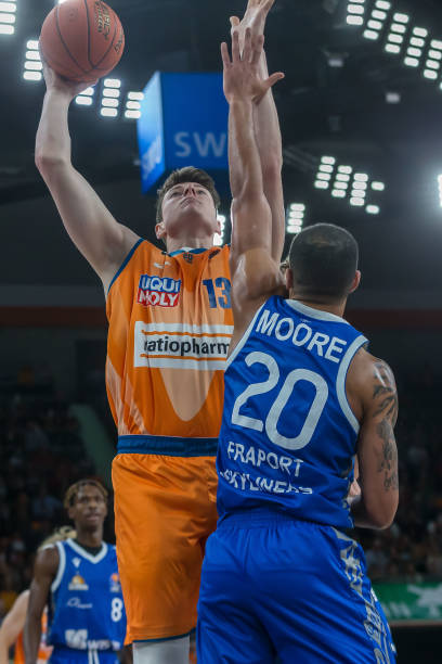 她的策略与 她的策略与