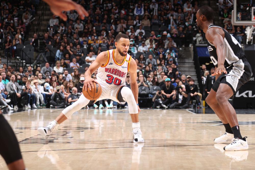 因为高空球 因为高空球