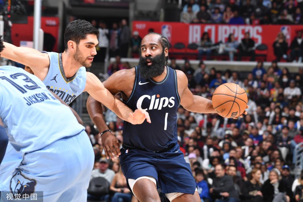 在首轮比赛 在首轮比赛