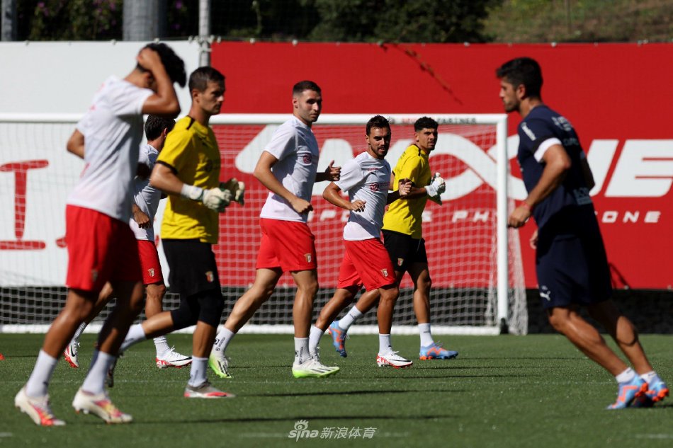 而更打动人 而更打动人